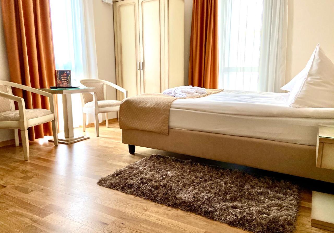 Hotel Paradis Cluj Napoca Bagian luar foto