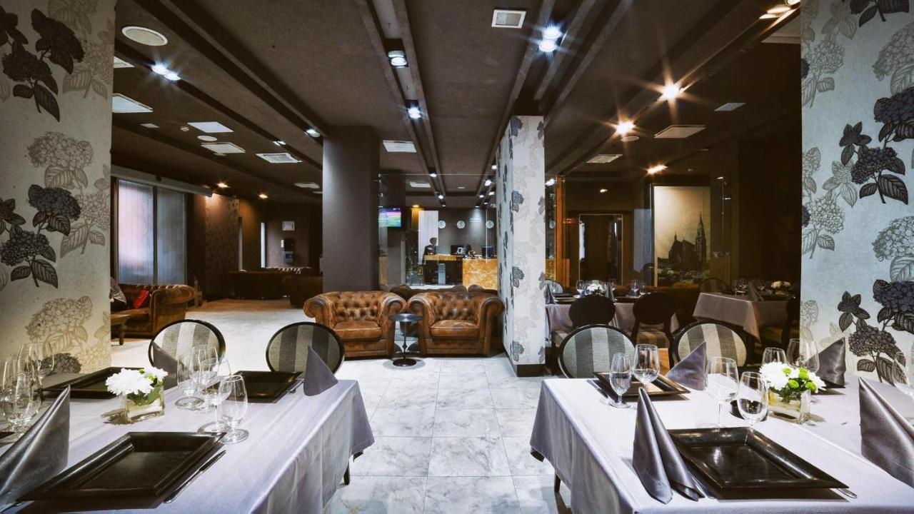 Hotel Paradis Cluj Napoca Bagian luar foto
