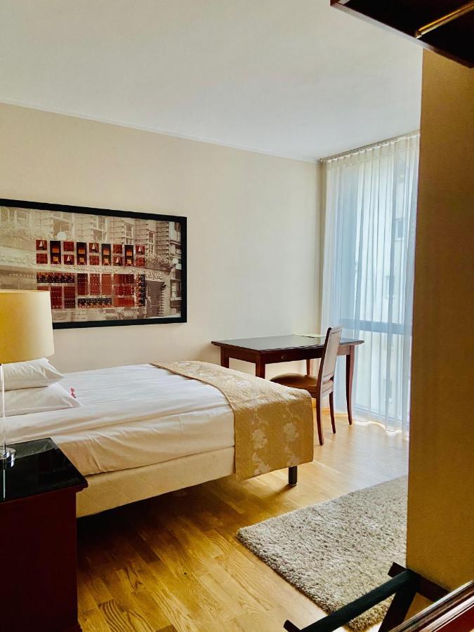 Hotel Paradis Cluj Napoca Bagian luar foto