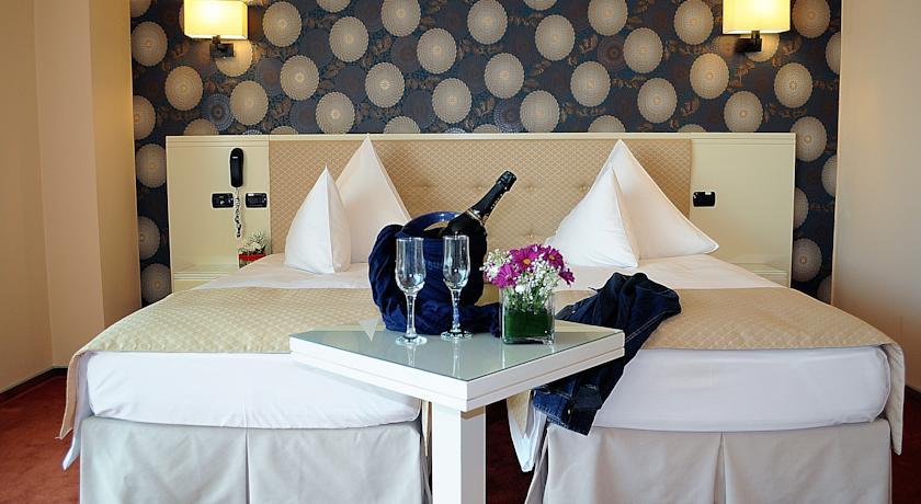 Hotel Paradis Cluj Napoca Bagian luar foto