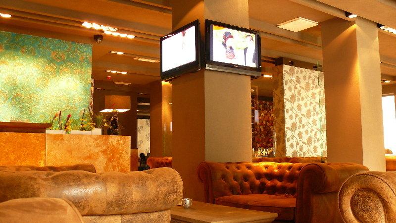 Hotel Paradis Cluj Napoca Bagian luar foto
