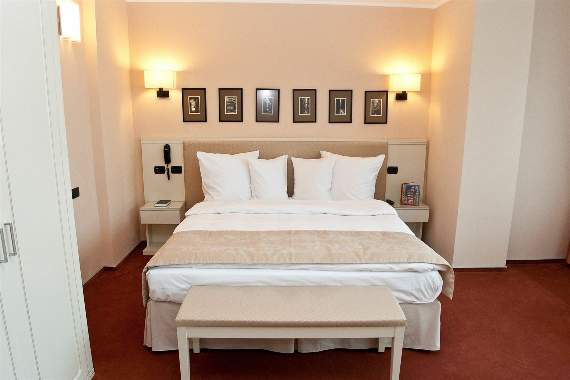 Hotel Paradis Cluj Napoca Bagian luar foto
